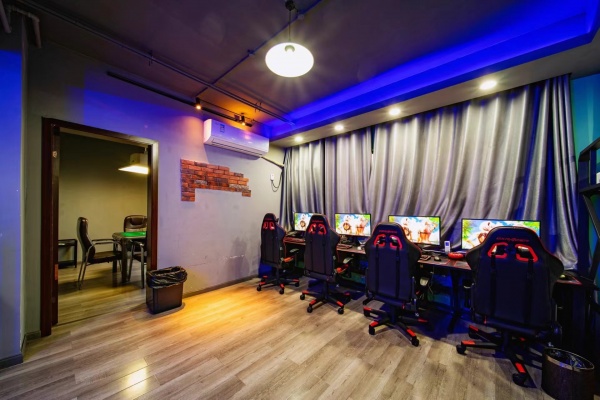 843154 王府井精装电竞酒店打骨折价转让 843154 王府井精装电竞酒店打骨折价转让