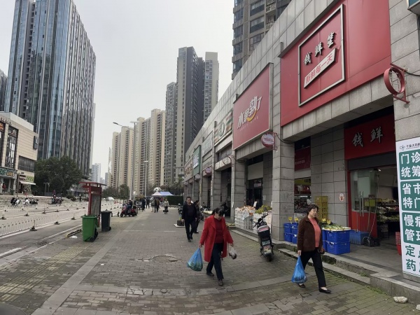 843195 天心区大型小区临街日8千左右生鲜超市优价转让 843195 天心区大型小区临街日8千左右生鲜超市优价转让