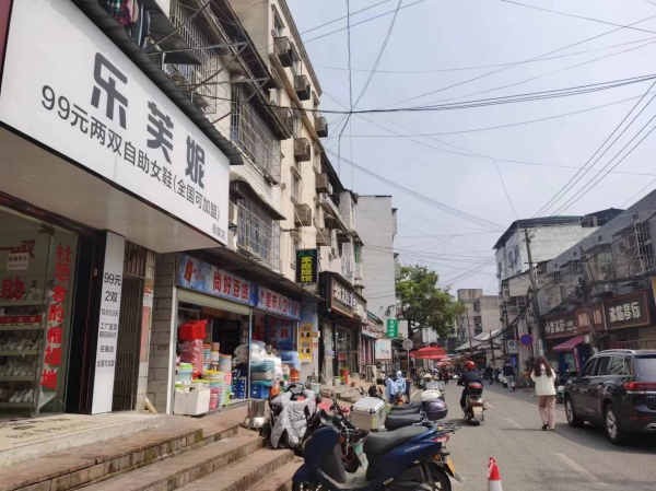 (已转)543217可空转.几万大学生商圈.岳麓区美食街门面转让 (已转)543217可空转.几万大学生商圈.岳麓区美食街门面转让