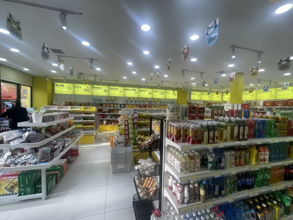 (已转)543265大型小区出入口学校正对面130平零食便利店优价转 (已转)543265大型小区出入口学校正对面130平零食便利店优价转