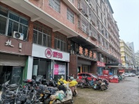 64433房东直租！大型成熟商圈城西小区临街门面出租