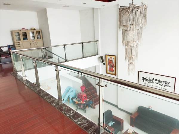 744111房东直租,无行业限制临街好位置工业学院旁旺铺 744111房东直租,无行业限制临街好位置工业学院旁旺铺