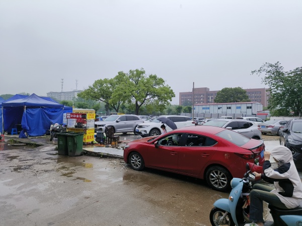 644156农大红旗市场临街餐饮店优价转让 644156农大红旗市场临街餐饮店优价转让