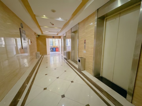 544176房东直租.麓谷商圈.麓谷新长海精装写字楼出租.带家具 544176房东直租.麓谷商圈.麓谷新长海精装写字楼出租.带家具