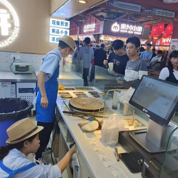 844209 信息学院门口几万学生小吃店转让可空转 844209 信息学院门口几万学生小吃店转让可空转