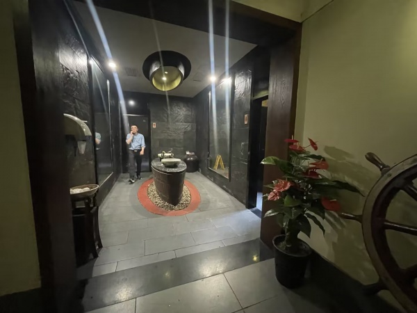 844207 10年店古典精装750平茶餐厅+棋牌室12个包厢6个卡座低价转让 844207 10年店古典精装750平茶餐厅+棋牌室12个包厢6个卡座低价转让