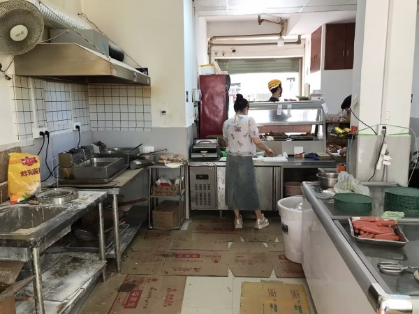 644227急转3.8万!芙蓉区扬帆小区60平汉堡店低价转让 644227急转3.8万!芙蓉区扬帆小区60平汉堡店低价转让