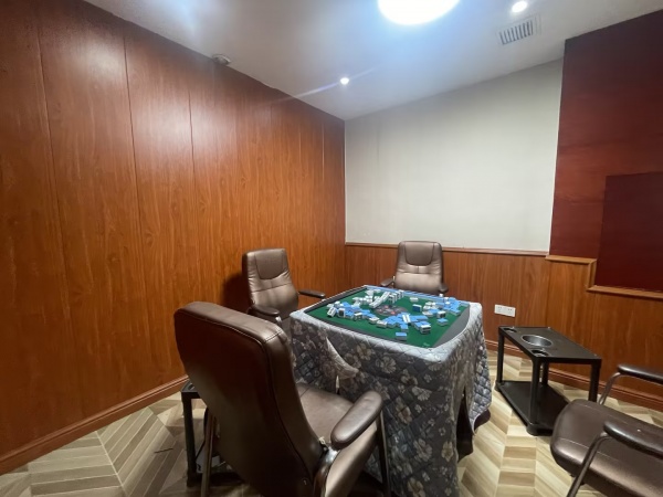 844237 8.8w低价转让临街3百平9个包厢茶餐厅麻将棋牌室 844237 8.8w低价转让临街3百平9个包厢茶餐厅麻将棋牌室