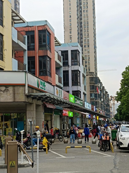 84594 岳麓区长郡双语中学出入口正对面临街精装餐馆低价转让 84594 岳麓区长郡双语中学出入口正对面临街精装餐馆低价转让