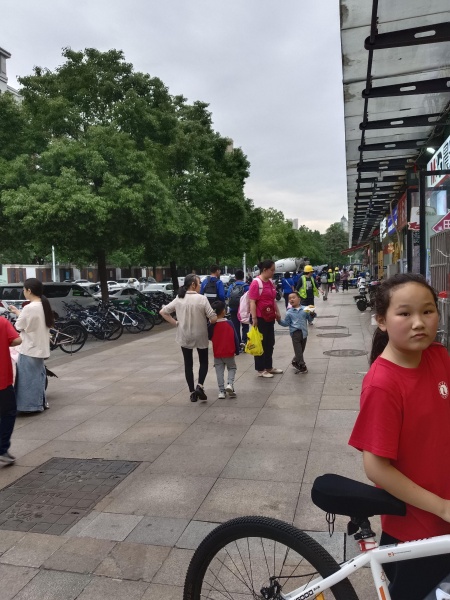 84594 岳麓区长郡双语中学出入口正对面临街精装餐馆低价转让 84594 岳麓区长郡双语中学出入口正对面临街精装餐馆低价转让