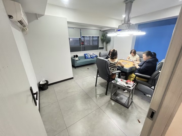 845114 雨花区德思勤复地星光商业广场精装棋牌室低价转让 845114 雨花区德思勤复地星光商业广场精装棋牌室低价转让