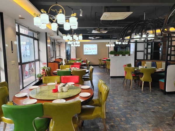 745196拐角大展示面雨花亭桔园小区入口临街二楼餐饮店优转 745196拐角大展示面雨花亭桔园小区入口临街二楼餐饮店优转