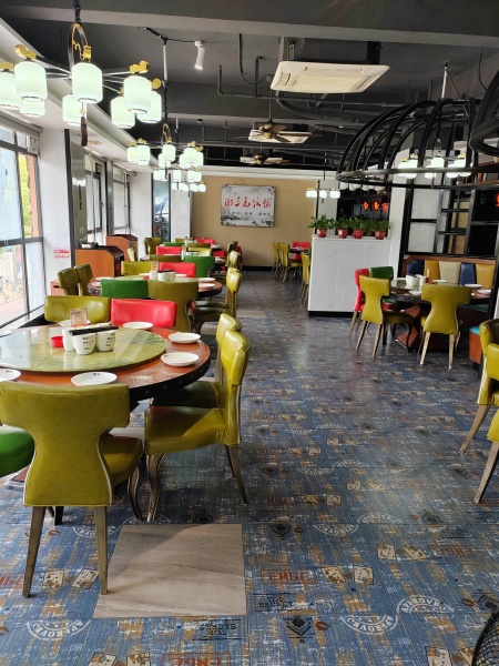 745196拐角大展示面雨花亭桔园小区入口临街二楼餐饮店优转 745196拐角大展示面雨花亭桔园小区入口临街二楼餐饮店优转