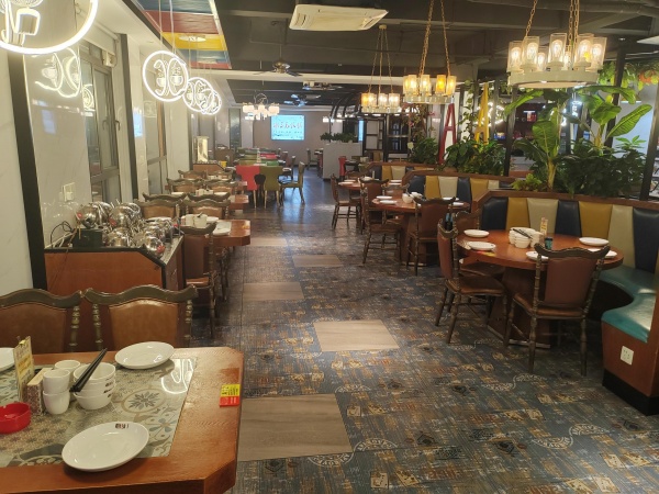 745196拐角大展示面雨花亭桔园小区入口临街二楼餐饮店优转 745196拐角大展示面雨花亭桔园小区入口临街二楼餐饮店优转