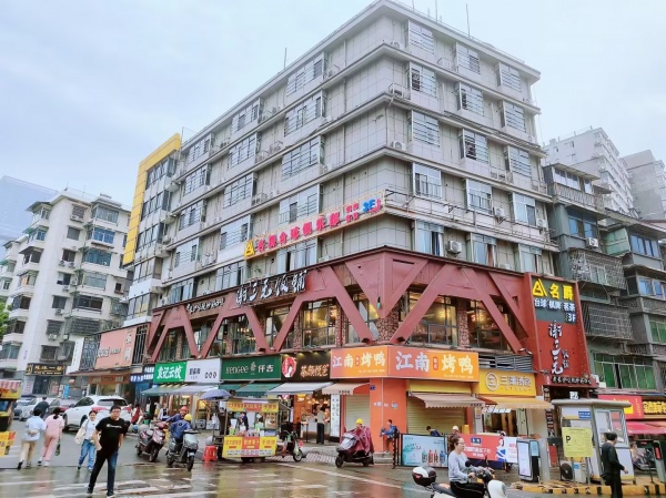 745196拐角大展示面雨花亭桔园小区入口临街二楼餐饮店优转 745196拐角大展示面雨花亭桔园小区入口临街二楼餐饮店优转