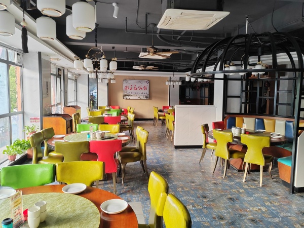 745196拐角大展示面雨花亭桔园小区入口临街二楼餐饮店优转 745196拐角大展示面雨花亭桔园小区入口临街二楼餐饮店优转