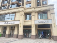 74646岳麓区高档小区临街十字路口精装修家居店转（可空转