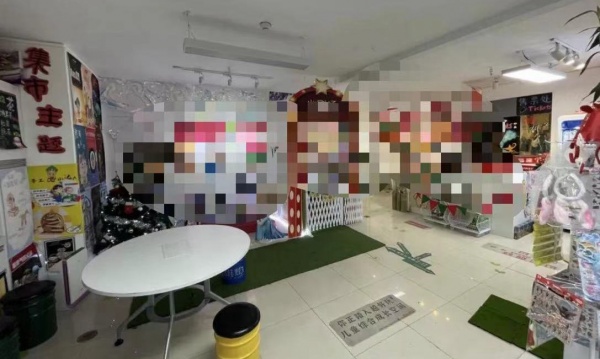 746198湖湿地公园附近空场地急转让 746198湖湿地公园附近空场地急转让