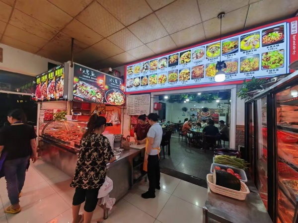 746211经营12年老店 日营过万餐饮夜宵店优价转让 746211经营12年老店 日营过万餐饮夜宵店优价转让