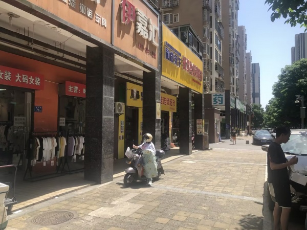 846226 16万急转! 和馨园出入口日均2400带承包区 846226 16万急转! 和馨园出入口日均2400带承包区