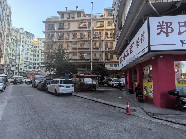 847202 火爆!长沙县龙华大型安置小区餐馆店低价转让 847202 火爆!长沙县龙华大型安置小区餐馆店低价转让