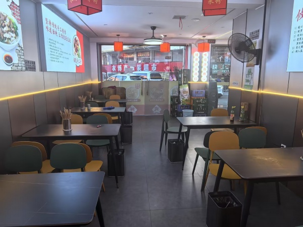 847202 火爆!长沙县龙华大型安置小区餐馆店低价转让 847202 火爆!长沙县龙华大型安置小区餐馆店低价转让