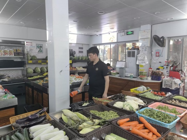 84811 芙蓉区地铁口高端小区楼下90平水果生鲜店到冷库转让 84811 芙蓉区地铁口高端小区楼下90平水果生鲜店到冷库转让