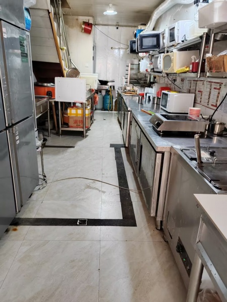 84839 邻街商铺低价急转日营7千加周边商圈住宅人口超千万 84839 邻街商铺低价急转日营7千加周边商圈住宅人口超千万