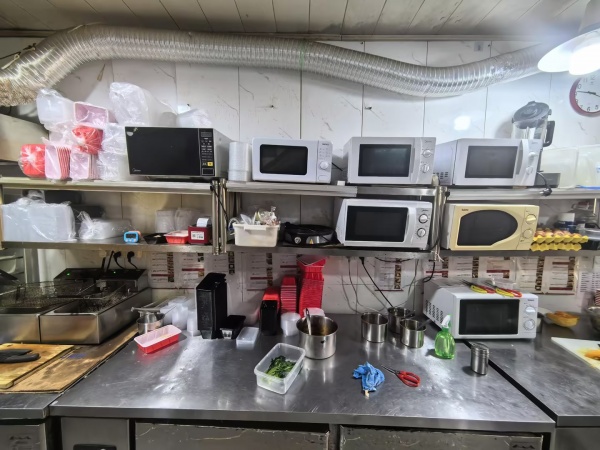 84839 邻街商铺低价急转日营7千加周边商圈住宅人口超千万 84839 邻街商铺低价急转日营7千加周边商圈住宅人口超千万