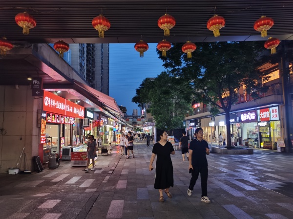 847249 6万急转!新华联梦想城商业街精装修50平米小吃店 847249 6万急转!新华联梦想城商业街精装修50平米小吃店