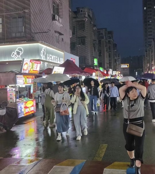 548136 2.48万空转非油烟四方坪商圈雅雀湖地铁口门面 548136 2.48万空转非油烟四方坪商圈雅雀湖地铁口门面