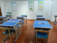 749141见钱就转！学校出入口240平托管培训机构带生源