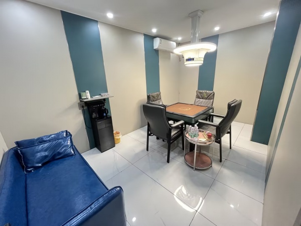 849181 13.8万急转!临街8个包四个朋友自助棋牌室 849181 13.8万急转!临街8个包四个朋友自助棋牌室