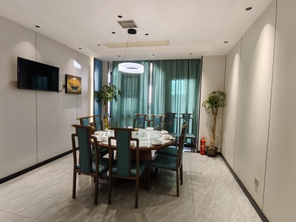 649194日营业额8000芙蓉区大型成熟小区临街餐馆低价急转 649194日营业额8000芙蓉区大型成熟小区临街餐馆低价急转