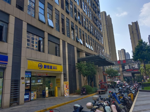 7410350转让费出租 写字楼地铁口拐角头铺,绝家位置 7410350转让费出租 写字楼地铁口拐角头铺,绝家位置