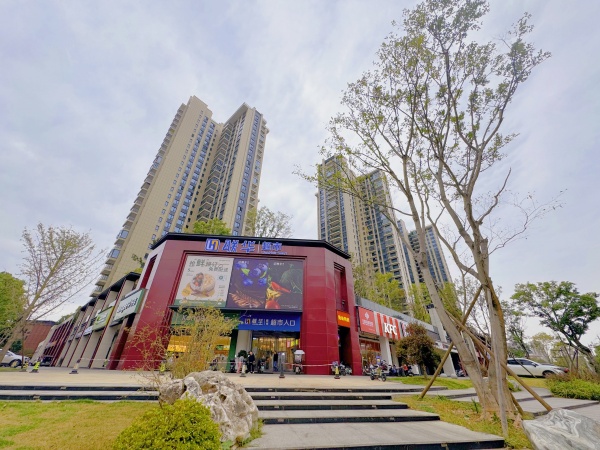 741089芙蓉北路商圈.鹅羊山公园50至1300平门面出租 741089芙蓉北路商圈.鹅羊山公园50至1300平门面出租