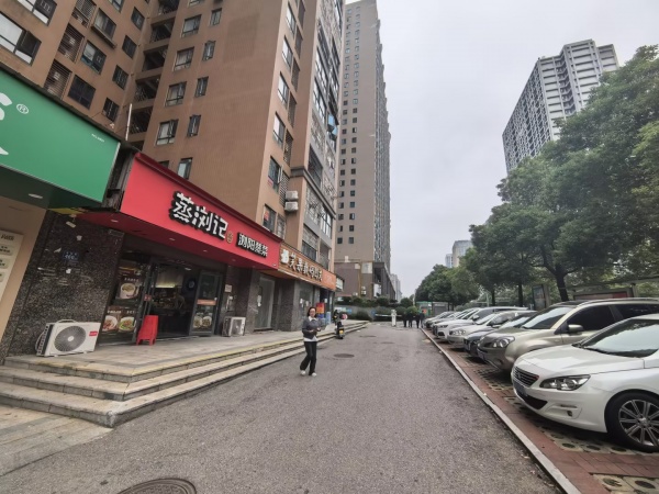 友谊路地铁口130平品牌餐饮店优转(带天然气7410151 友谊路地铁口130平品牌餐饮店优转(带天然气7410151