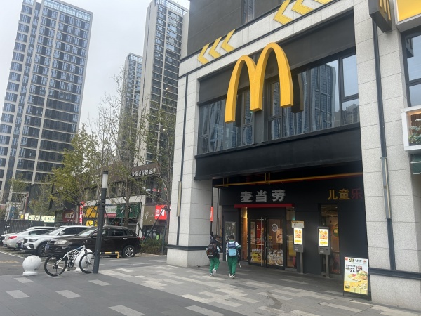 8410156 地铁口麦当劳旁边!中海阅溪府148平门面空转 8410156 地铁口麦当劳旁边!中海阅溪府148平门面空转