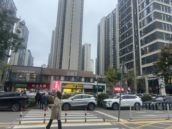 8410156 地铁口麦当劳旁边!中海阅溪府148平门面空转 8410156 地铁口麦当劳旁边!中海阅溪府148平门面空转