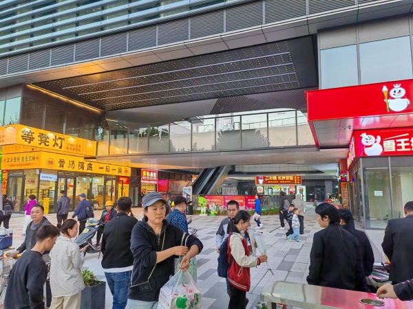 749117市中心地铁口写字楼精装水果超市亏本转让(可空转 749117市中心地铁口写字楼精装水果超市亏本转让(可空转