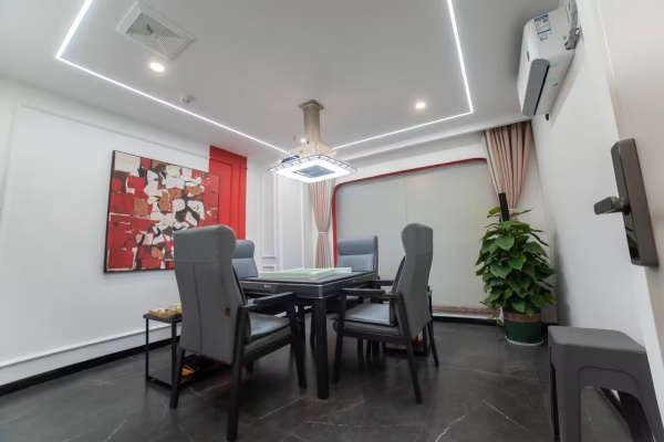 841161 火爆地铁口精装6包间自助棋牌室优价转让 841161 火爆地铁口精装6包间自助棋牌室优价转让