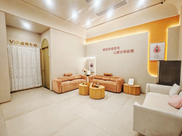 (已租)841180 开福区四方坪十字路口地铁站双门头临街商铺转租 (已租)841180 开福区四方坪十字路口地铁站双门头临街商铺转租