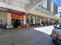 741183 出租！ 地铁口小区出入口100平生鲜水果超市