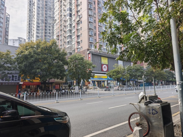 841192 雨花区左家塘临街100平方铺面优价转让,也可分租(无行业限制) 841192 雨花区左家塘临街100平方铺面优价转让,也可分租(无行业限制)
