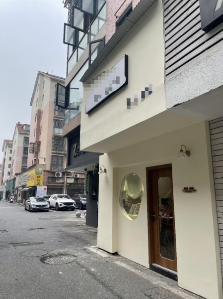 8411120 万家丽地铁口临街精装美甲店优价转让 8411120 万家丽地铁口临街精装美甲店优价转让