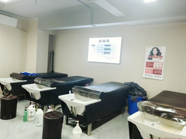 7411141洋湖新城地铁口旁公寓写字楼下美发美容养生店急转 7411141洋湖新城地铁口旁公寓写字楼下美发美容养生店急转