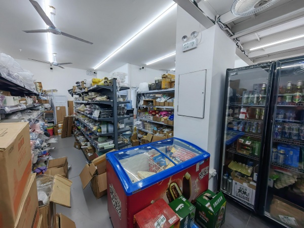 8411175芙蓉区十字路口大型小区围绕日营8000+超市优价转让 8411175芙蓉区十字路口大型小区围绕日营8000+超市优价转让