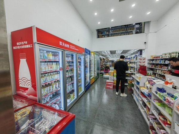 8411175芙蓉区十字路口大型小区围绕日营8000+超市优价转让 8411175芙蓉区十字路口大型小区围绕日营8000+超市优价转让