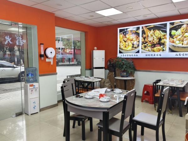 (已转)841246 急转!万家丽广场附近小区出入口60平餐饮店转让 (已转)841246 急转!万家丽广场附近小区出入口60平餐饮店转让