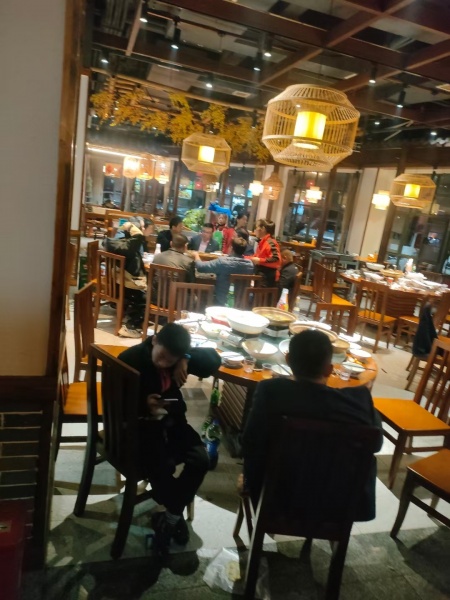 7412106火爆!长沙县泉塘二小对面600平精装餐馆低价转让 7412106火爆!长沙县泉塘二小对面600平精装餐馆低价转让
